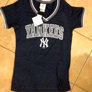 Women’s New York Yankees Tee